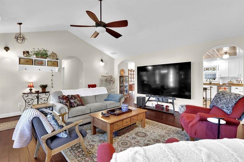 616 Embassy Walk Winder, GA 30680 - Photo 10 of 39