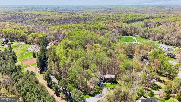 $849,000 | 11920 Henderson Road, Clifton, VA 20124