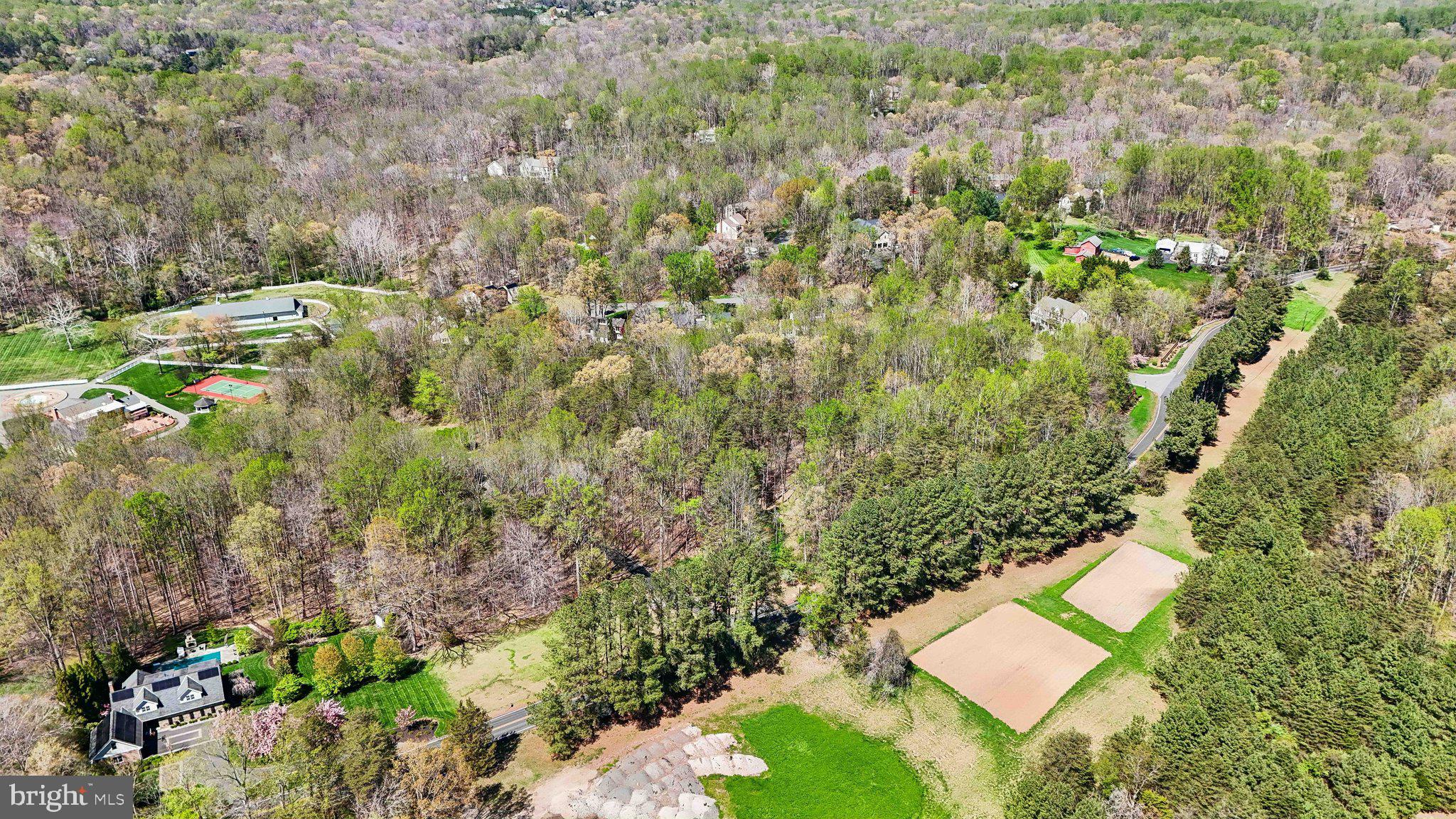 11920 Henderson Road Clifton, VA 20124 - Photo 5 of 10