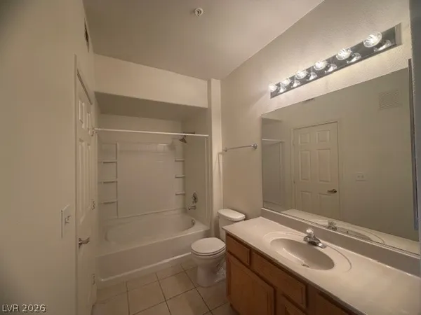 $1,195 | 7131 South Durango Drive, Unit 304, Las Vegas, NV 89113