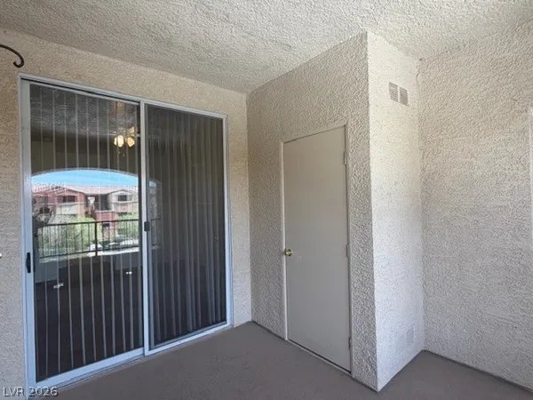 $1,250 | 7131 South Durango Drive, Unit 304, Las Vegas, NV 89113