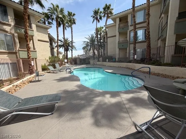 $1,250 | 7131 South Durango Drive, Unit 304, Las Vegas, NV 89113