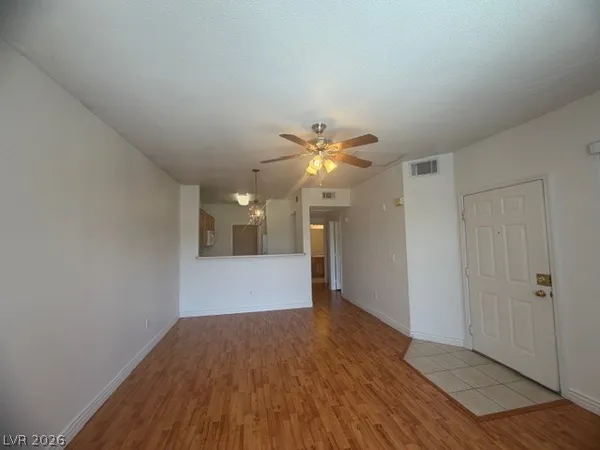 $1,195 | 7131 South Durango Drive, Unit 304, Las Vegas, NV 89113