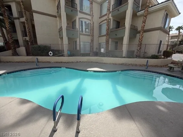 $1,250 | 7131 South Durango Drive, Unit 304, Las Vegas, NV 89113