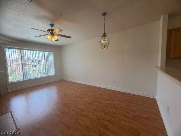 $1,195 | 7131 South Durango Drive, Unit 304, Las Vegas, NV 89113