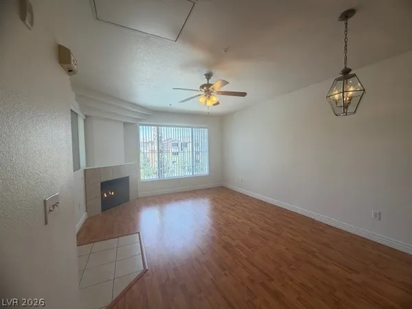 $1,250 | 7131 South Durango Drive, Unit 304, Las Vegas, NV 89113