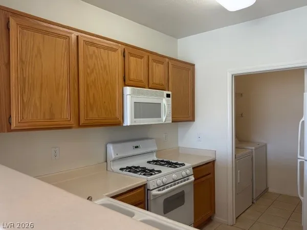 $1,195 | 7131 South Durango Drive, Unit 304, Las Vegas, NV 89113