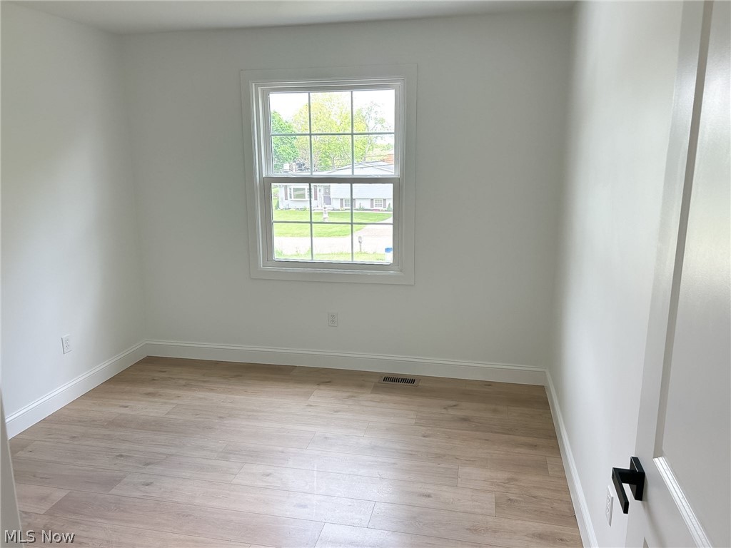3654 Rolling Ridge Road Northeast Canton, OH 44721 - Photo 13 of 18