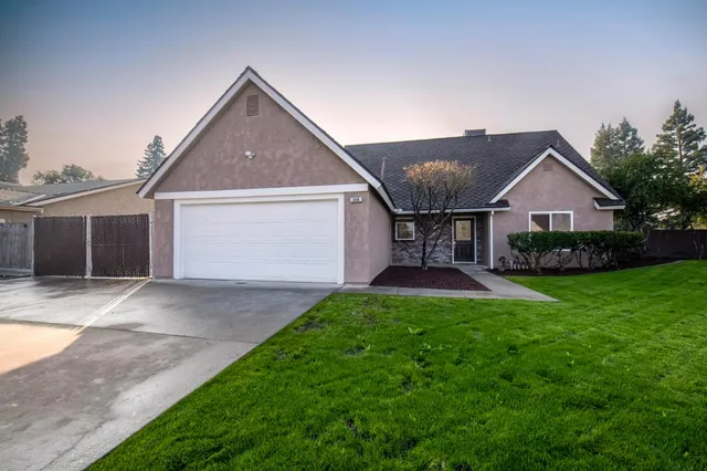 $485,000 | 346 West Fremont Avenue, Clovis, CA 93612