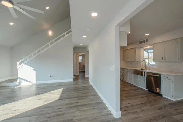 $485,000 | 346 West Fremont Avenue, Clovis, CA 93612