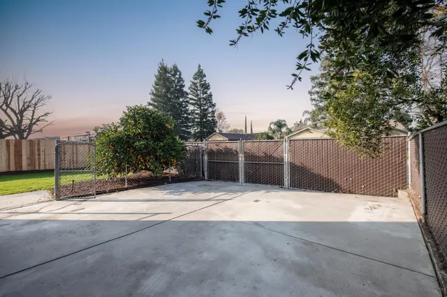 $485,000 | 346 West Fremont Avenue, Clovis, CA 93612