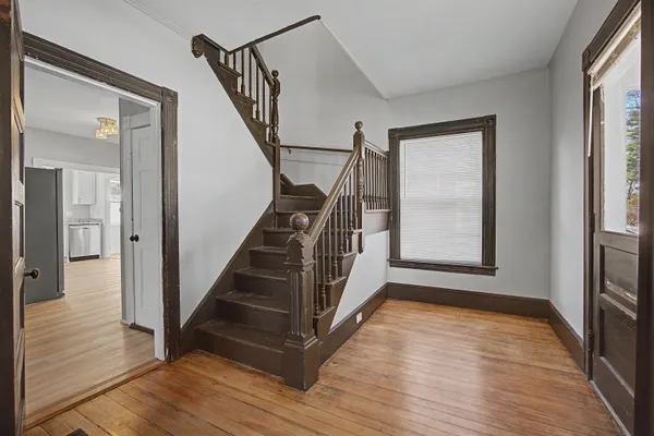 $435,000 | 118 West Hillcrest Avenue, Manchester, NH 03103