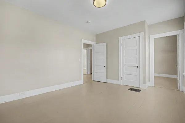 $435,000 | 118 West Hillcrest Avenue, Manchester, NH 03103
