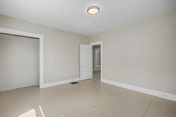 $435,000 | 118 West Hillcrest Avenue, Manchester, NH 03103