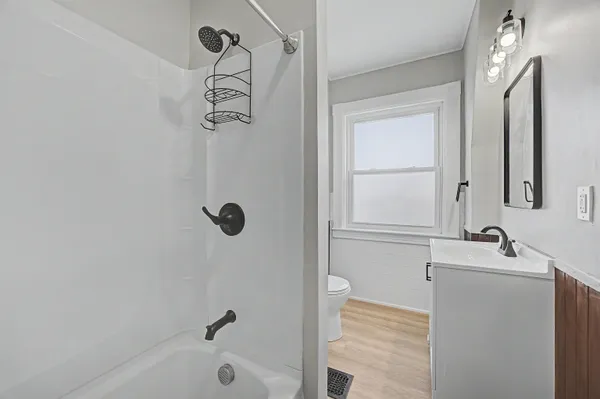 $435,000 | 118 West Hillcrest Avenue, Manchester, NH 03103