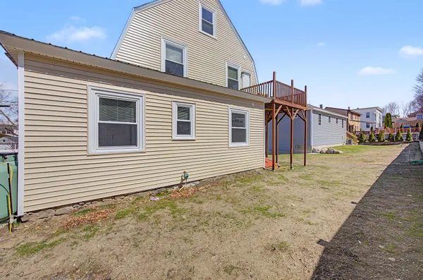 $435,000 | 118 West Hillcrest Avenue, Manchester, NH 03103