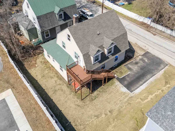 $435,000 | 118 West Hillcrest Avenue, Manchester, NH 03103