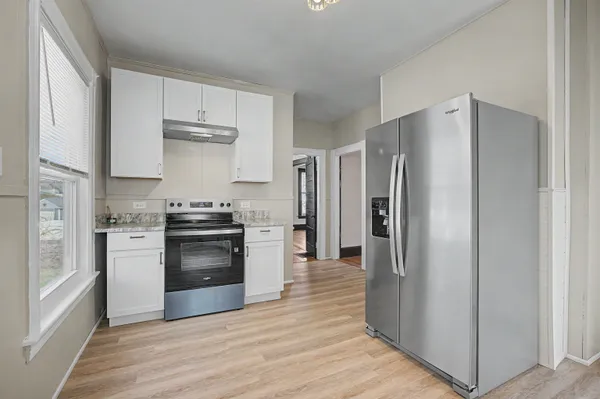 $435,000 | 118 West Hillcrest Avenue, Manchester, NH 03103