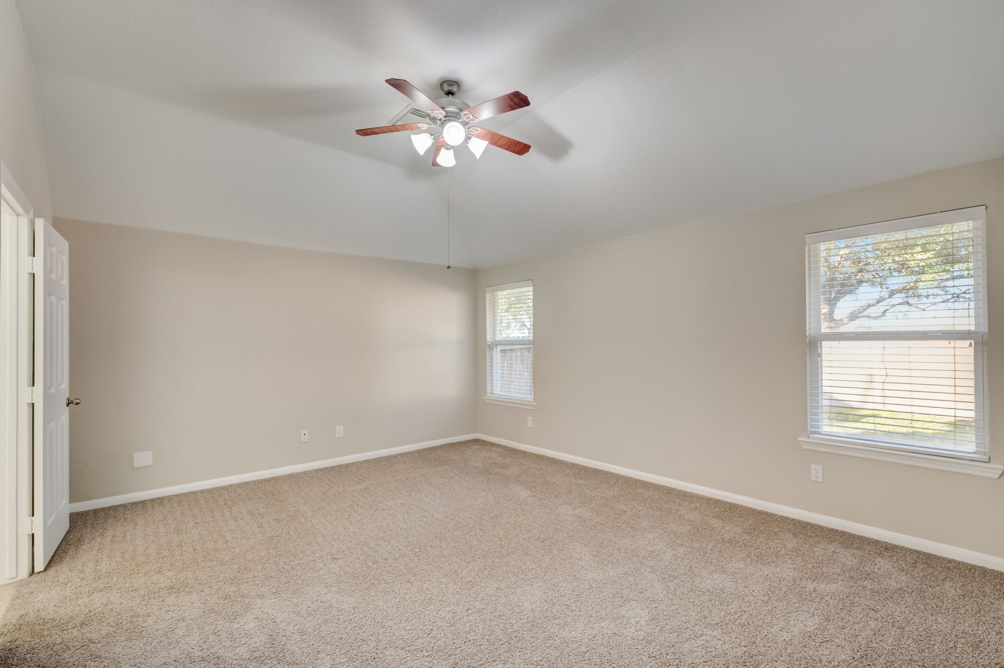 7219 Palmito Ranch Drive Richmond, TX 77406 - Photo 26 of 32 a view of an empty room with a window