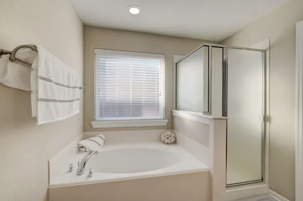 $2,275 | 7219 Palmito Ranch Drive, Richmond, TX 77406