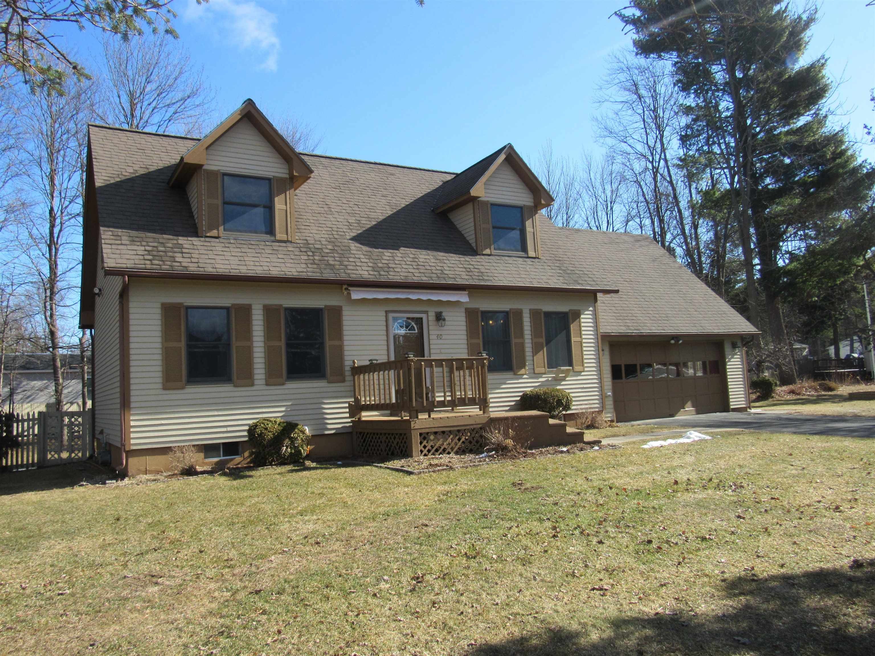 40 Jones Court Swanton, VT 05488 - Photo 2 of 28
