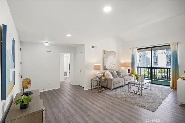 $599,000 | 4041 Via Marisol, Unit 313, Los Angeles, CA 90042