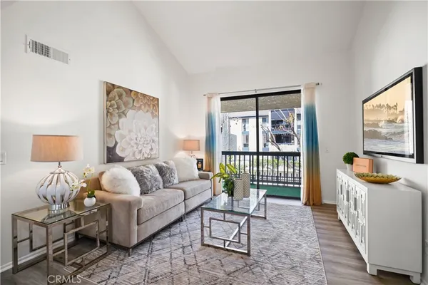 $599,000 | 4041 Via Marisol, Unit 313, Los Angeles, CA 90042