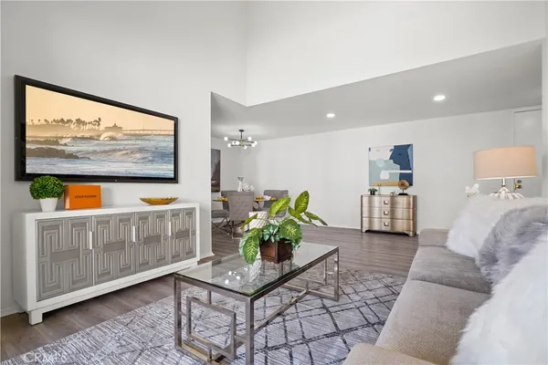 $599,000 | 4041 Via Marisol, Unit 313, Los Angeles, CA 90042