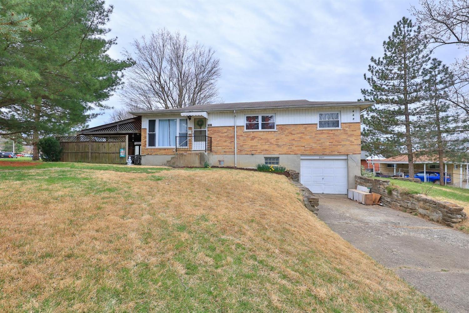 6971 Rutherford Court Cincinnati, OH 45239 - Photo 2 of 25 Gallery Image 2