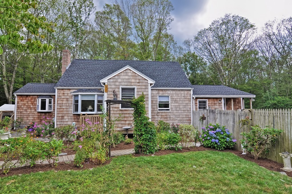 31 Gabriel Road Sharon, MA 02067 - Photo 1 of 30 Gallery Image 1