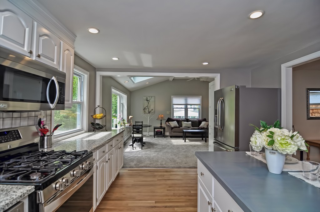 31 Gabriel Road Sharon, MA 02067 - Photo 3 of 30 Gallery Image 3