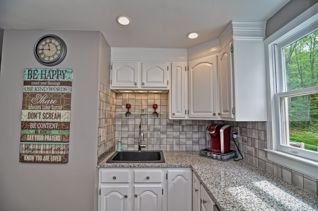 31 Gabriel Road Sharon, MA 02067 - Photo 5 of 30 Gallery Image 5