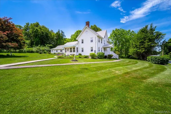 $549,900 | 150 Mt Airy Road, New Windsor, NY 12553