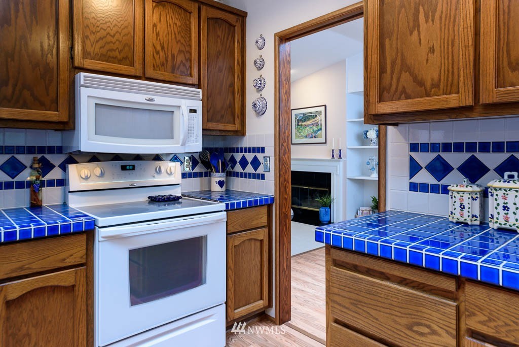 23414 53rd Avenue Southeast Bothell, WA 98021 - Photo 9 of 25