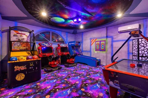 $854,900 | 2320 Lelani Circle, Davenport, FL 33897