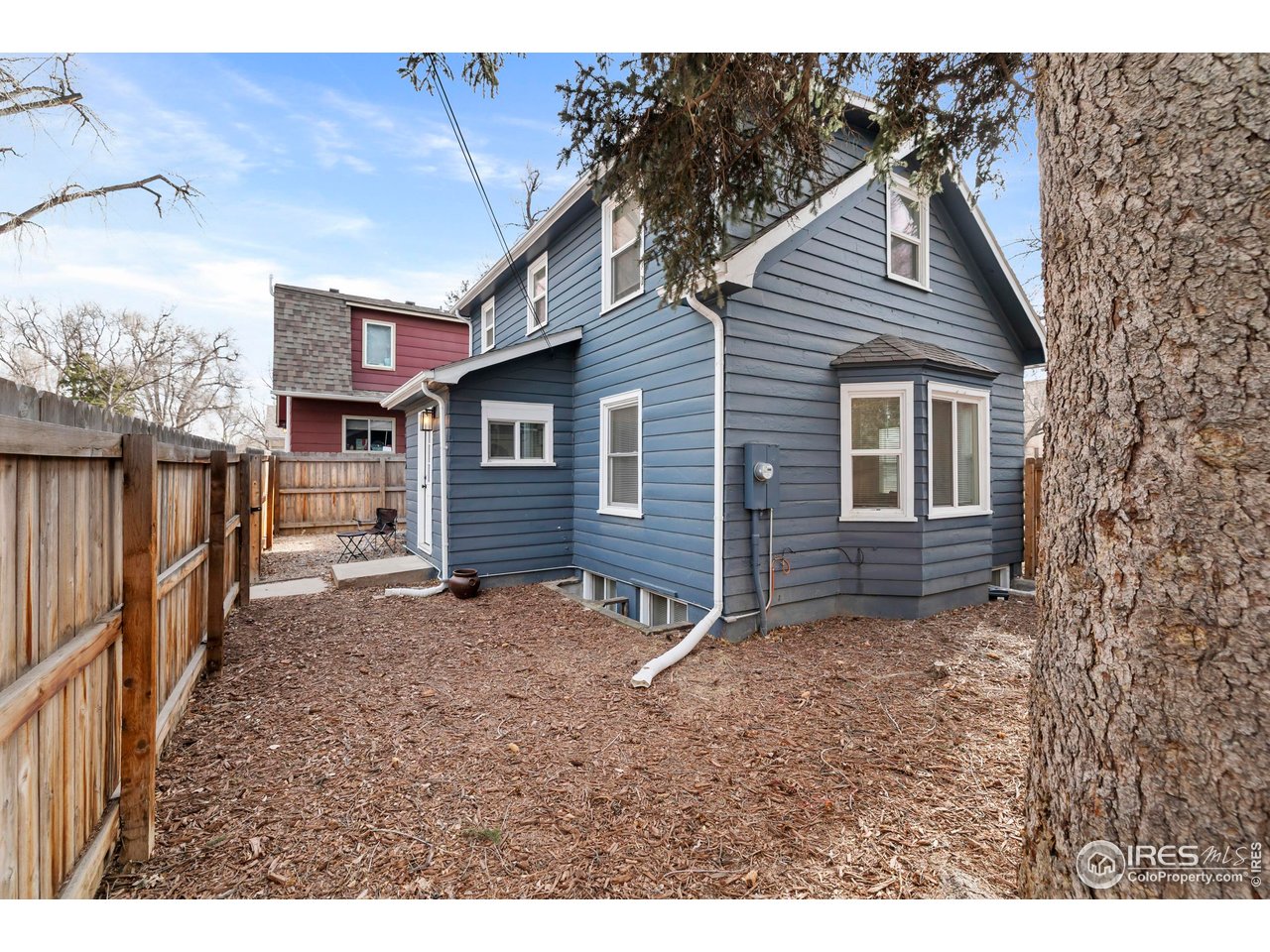 814 West Laurel Street Fort Collins, CO 80521 - Photo 26 of 35 6ft Privacy Fence, Fully Fenced Yard