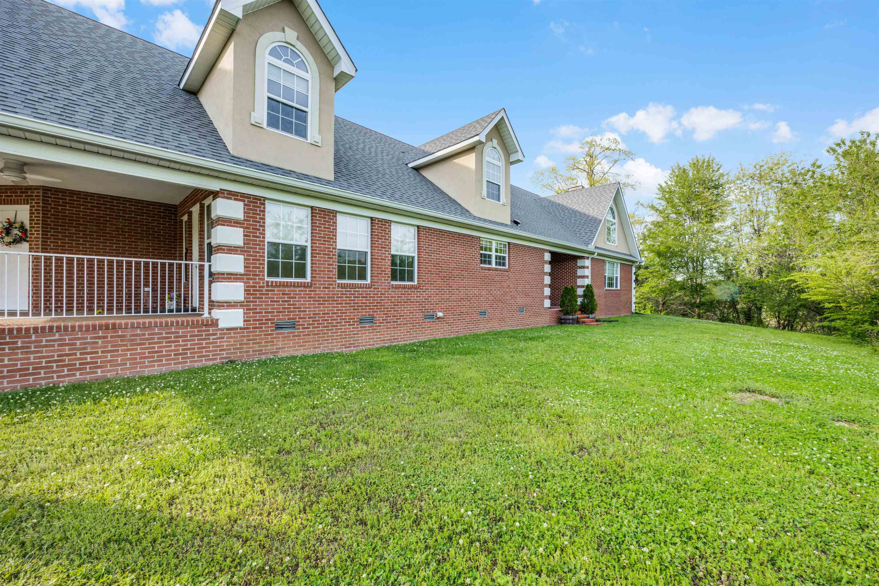 112 Starbuck Lane Decaturville, TN 38329 - Photo 2 of 28 Photo 2