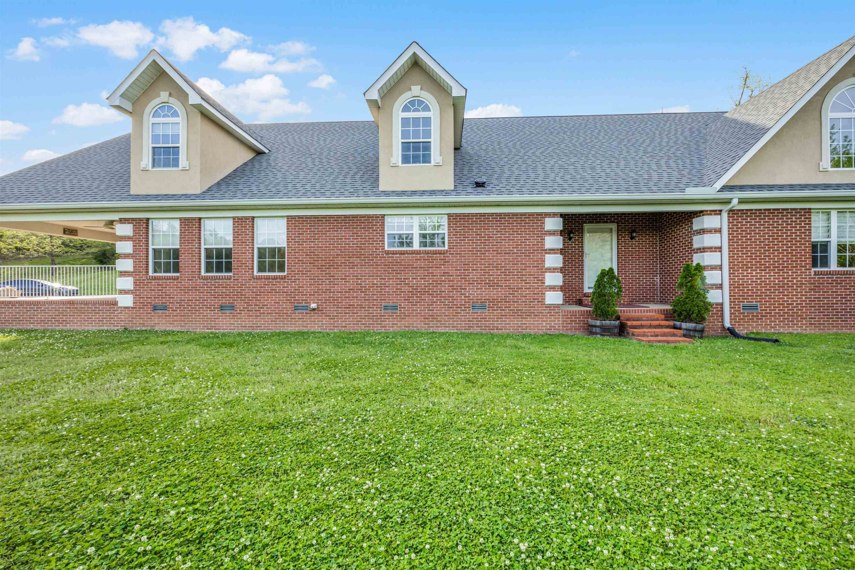 112 Starbuck Lane Decaturville, TN 38329 - Photo 4 of 28 Photo 4