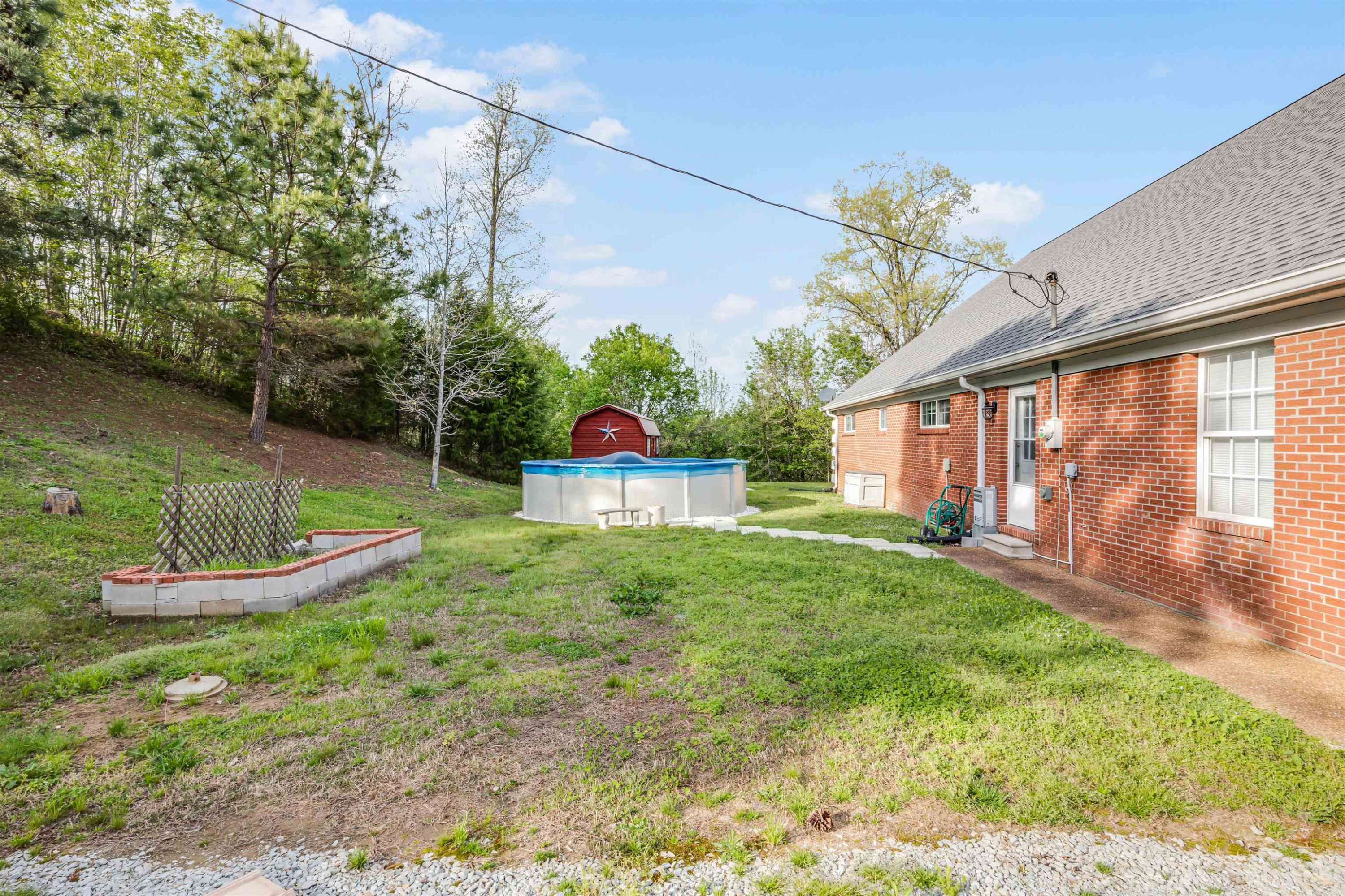 112 Starbuck Lane Decaturville, TN 38329 - Photo 6 of 28 Photo 6