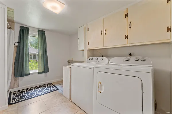 $211,000 | 114 South Grand Street, Lakeville, IN 46536