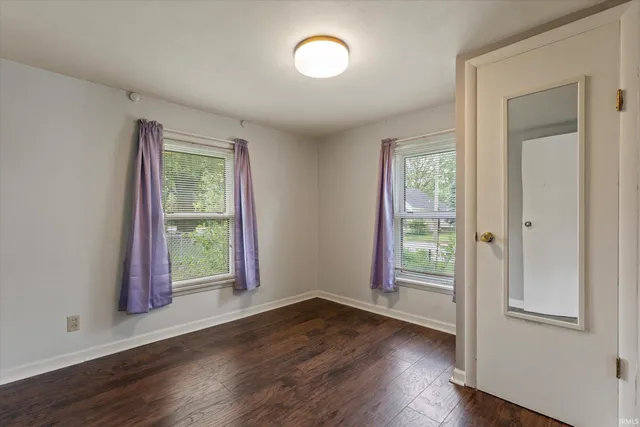 $215,000 | 114 South Grand Street, Lakeville, IN 46536