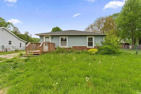 $211,000 | 114 South Grand Street, Lakeville, IN 46536