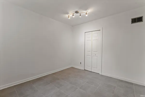 $211,000 | 114 South Grand Street, Lakeville, IN 46536