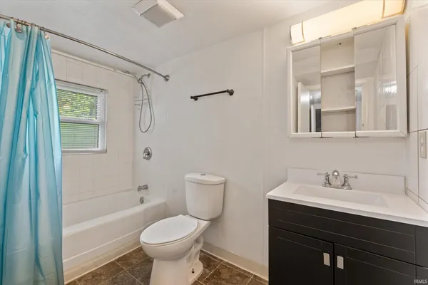 $211,000 | 114 South Grand Street, Lakeville, IN 46536