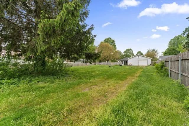 $215,000 | 114 South Grand Street, Lakeville, IN 46536