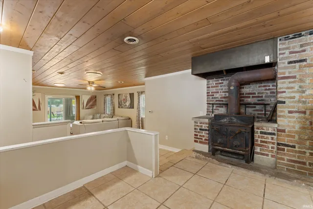 $215,000 | 114 South Grand Street, Lakeville, IN 46536