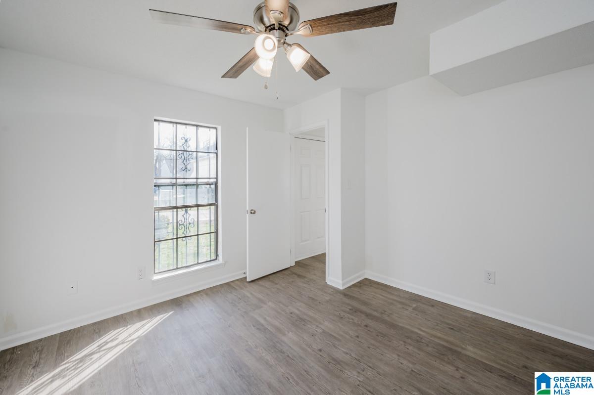 704 18th Way Lane Southwest Birmingham, AL 35211 - Photo 16 of 33