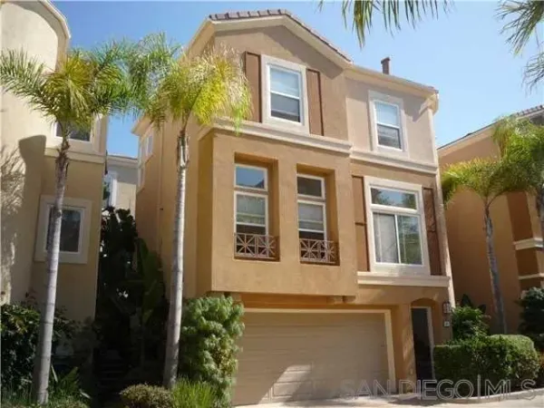 $4,600 | 12674 Carmel Country Road, Unit 43, San Diego, CA 92130