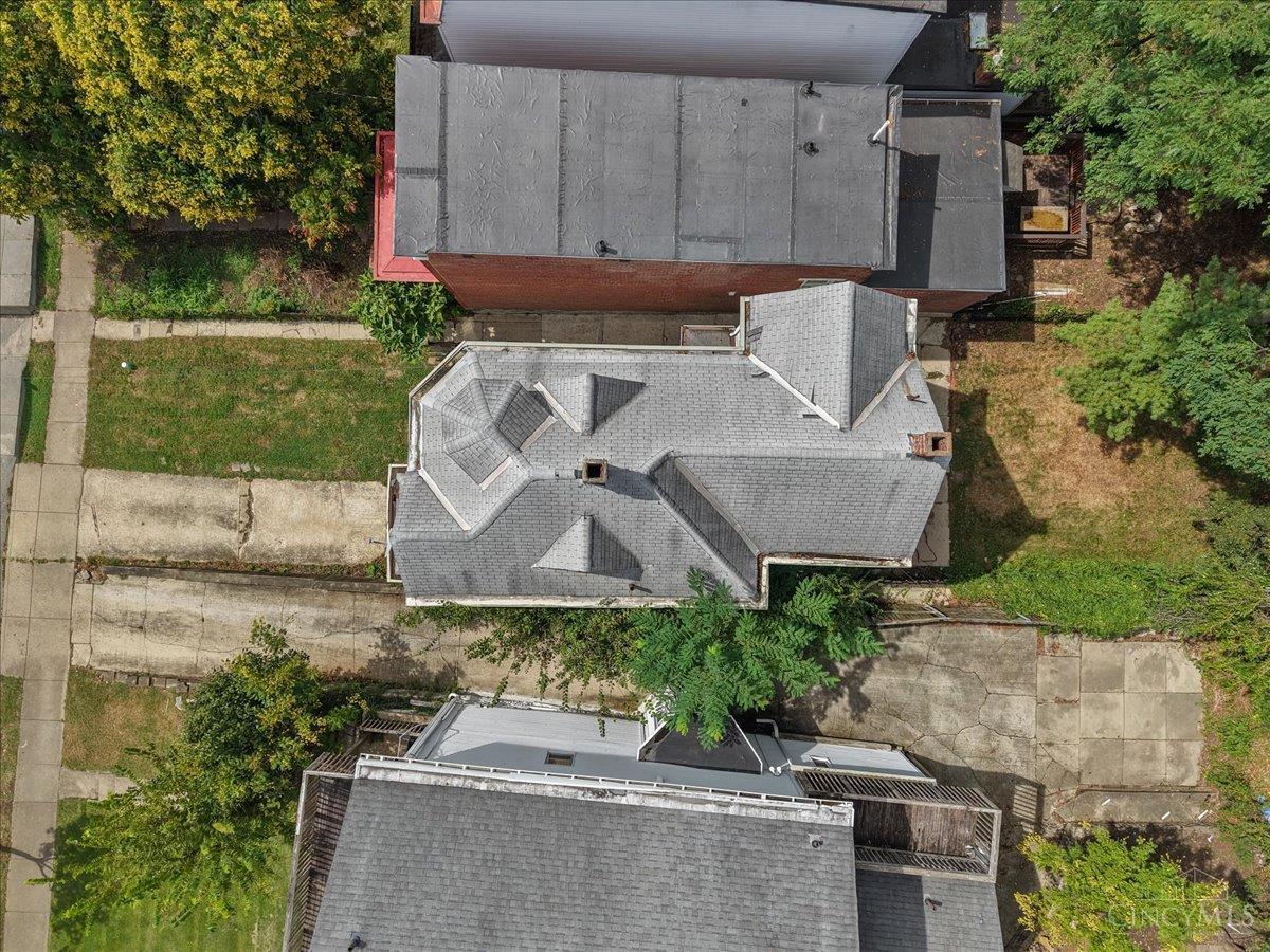 620 Riddle Road Cincinnati, OH 45220 - Photo 9 of 42 Gallery Image 9