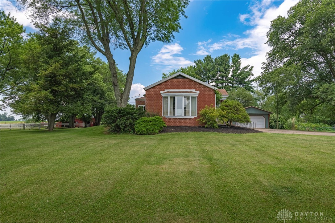 88 West Jackson Road Springfield, OH 45502 - Photo 1 of 43